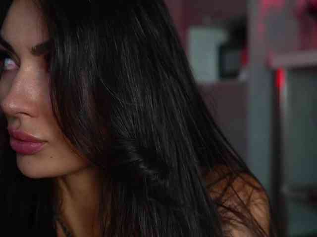 Model: AnnaPurnaa