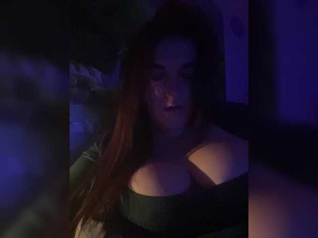Nelli-1 live cam on BongaCams
