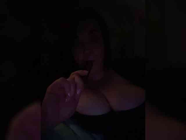 sucking_vampire webcam