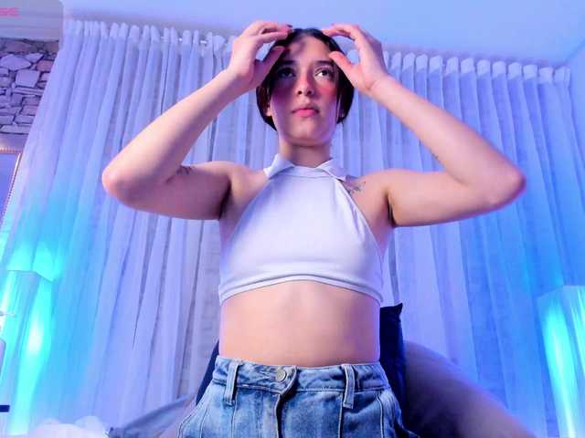Scarlett-Lane live cam on BongaCams