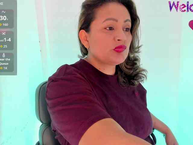 Kataleya9898 webcam