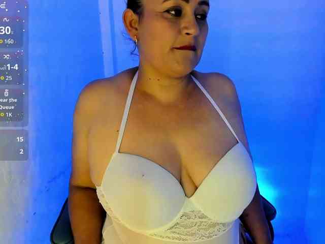 Kataleya9898 webcam