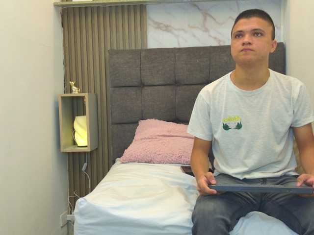 aly-n-seba live cam on BongaCams