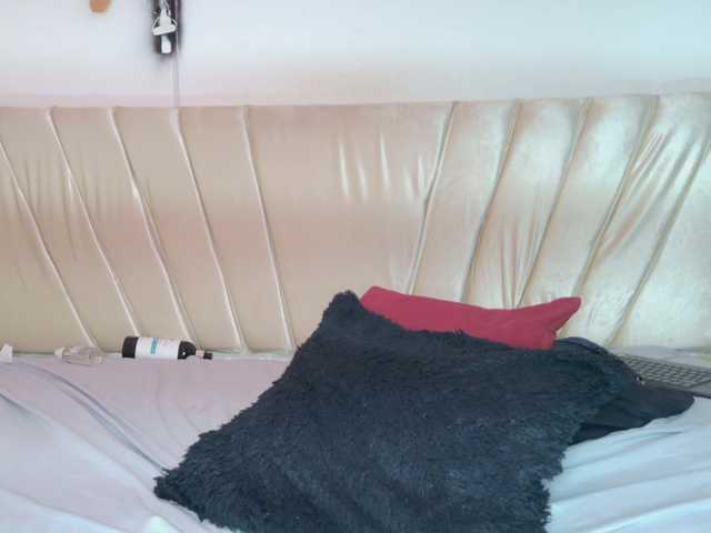 aly-n-seba live cam on BongaCams