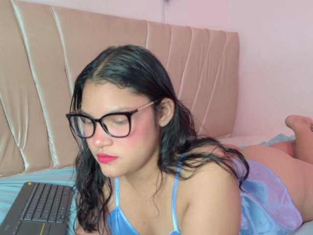 aly-n-seba live cam on BongaCams