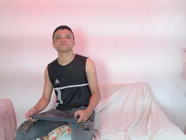 aly-n-seba live cam on BongaCams