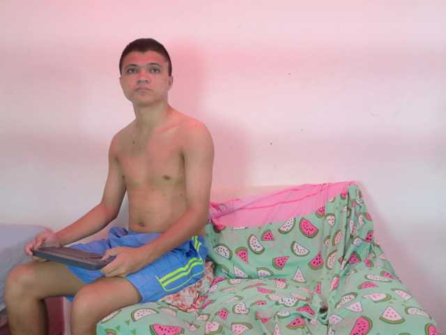 aly-n-seba live cam on BongaCams