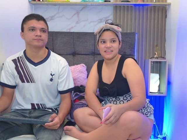 aly-n-seba live cam on BongaCams