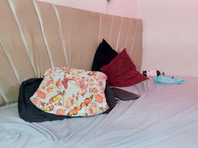 aly-n-seba live cam on BongaCams