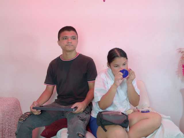 aly-n-seba live cam on BongaCams
