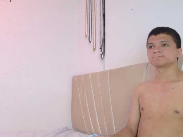 aly-n-seba live cam on BongaCams