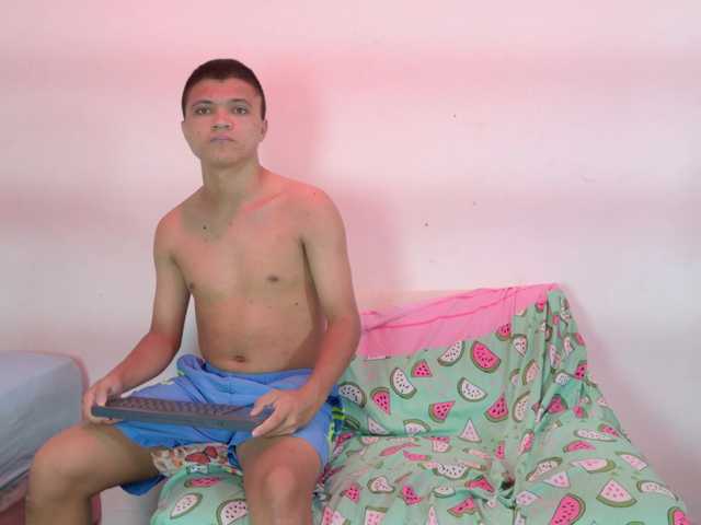 aly-n-seba live cam on BongaCams
