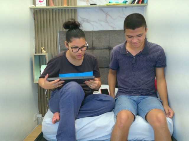 aly-n-seba live cam on BongaCams