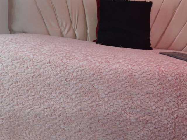 aly-n-seba live cam on BongaCams