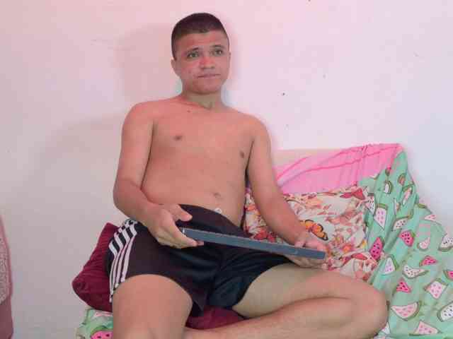 Model: aly-n-seba