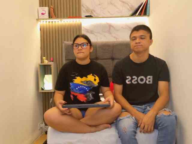 aly-n-seba webcam