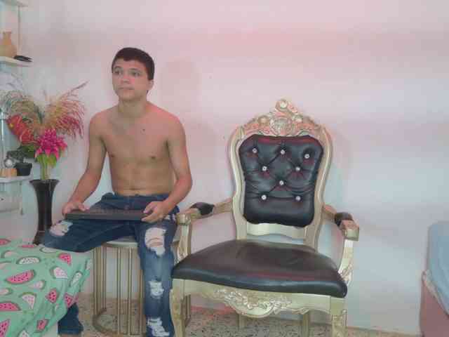 aly-n-seba webcam