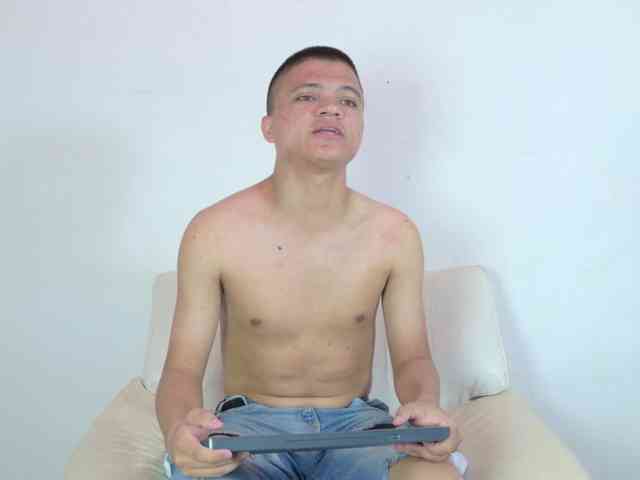 aly-n-seba webcam
