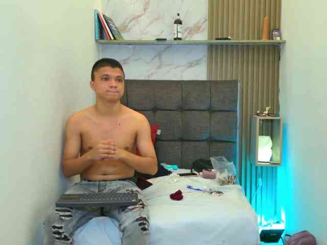 Modelo: aly-n-seba