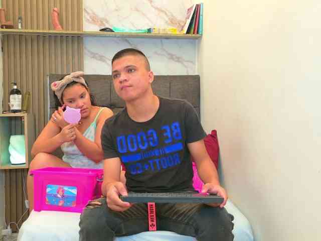 Modelo: aly-n-seba