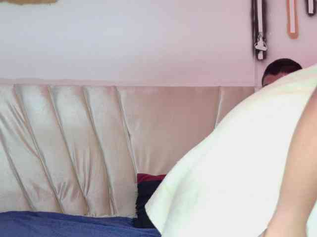 Modelo: aly-n-seba