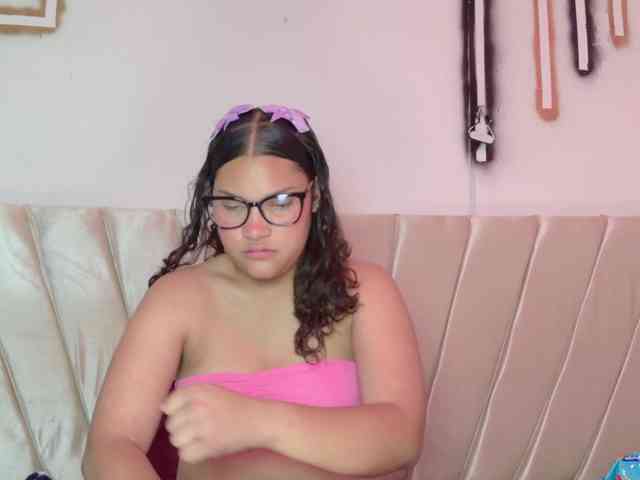 Modelo: aly-n-seba