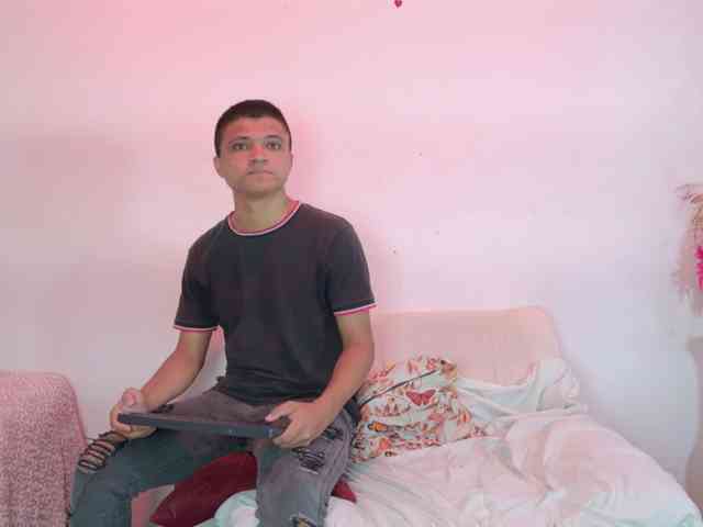 aly-n-seba webcam