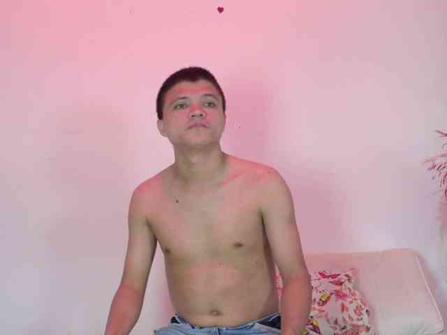 Modelo: aly-n-seba