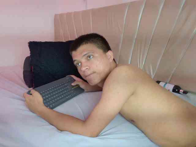 aly-n-seba webcam