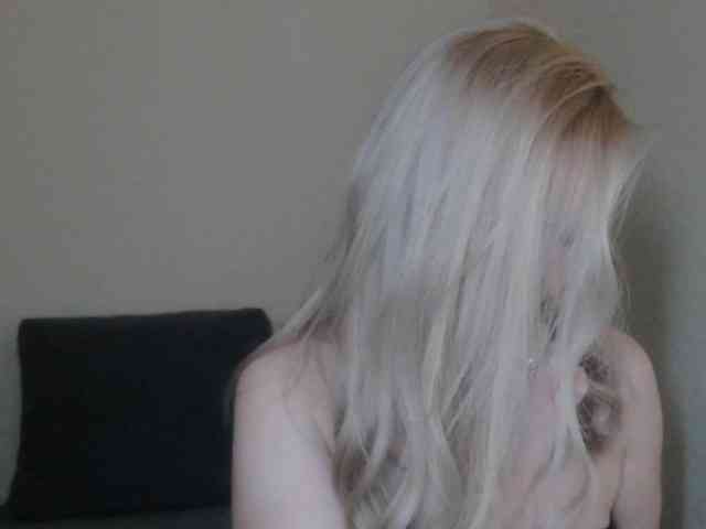 Modella: -Sweet-smile-