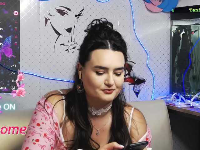 WickedButShy live cam on BongaCams