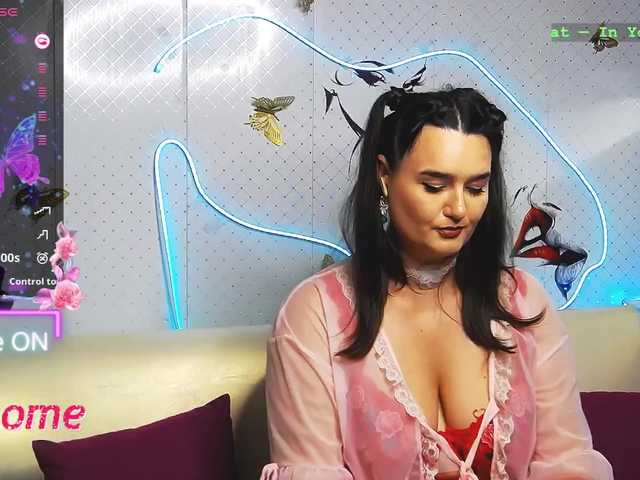 wickedbutshy live sex