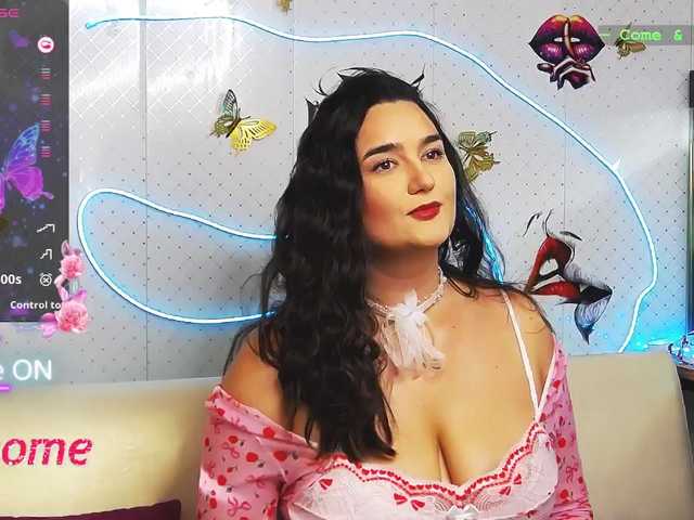 WickedButShy live cam on BongaCams