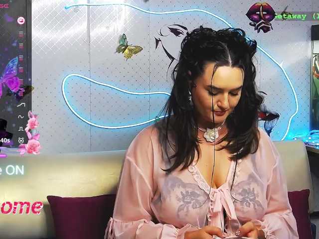 WickedButShy live cam on BongaCams