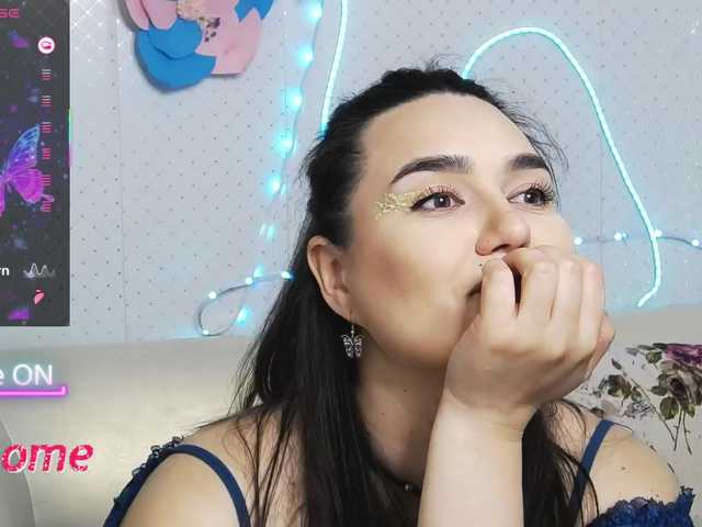 WickedButShy's BongaCams show and profile