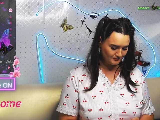 WickedButShy live cam on BongaCams