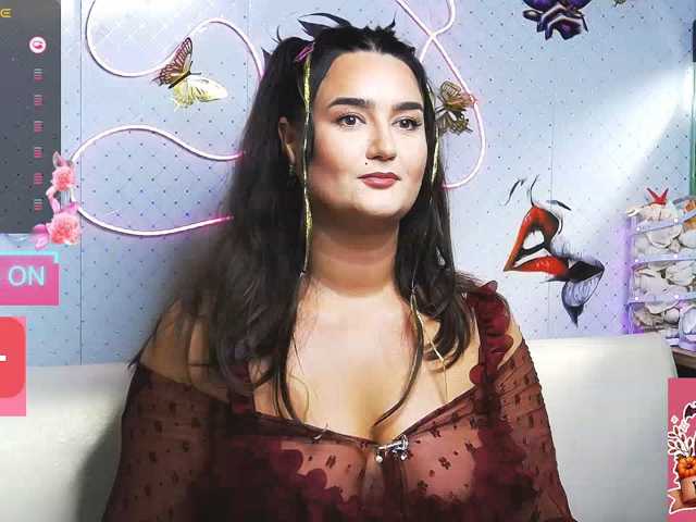 WickedButShy live cam on BongaCams