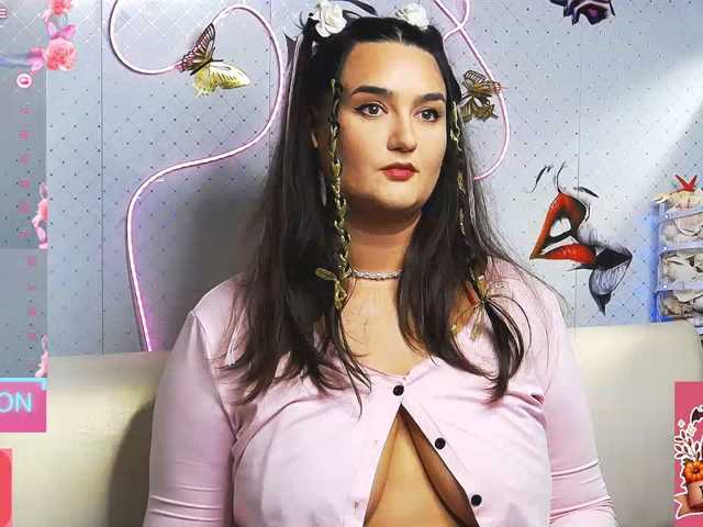 WickedButShy live cam on BongaCams