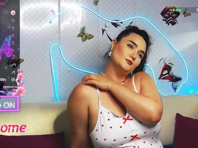 WickedButShy live cam on BongaCams