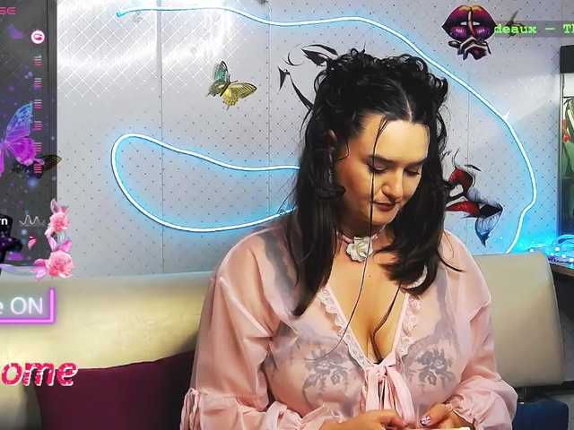 WickedButShy live cam on BongaCams