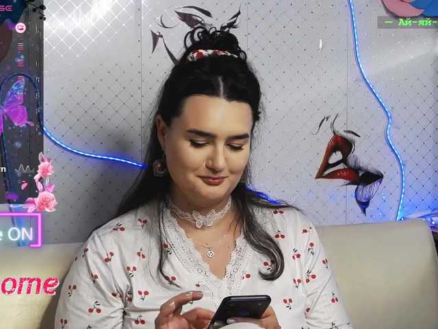WickedButShy live cam on BongaCams
