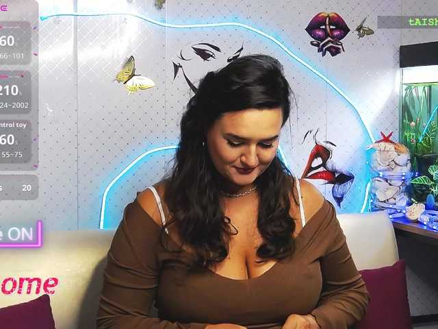 WickedButShy live cam on BongaCams