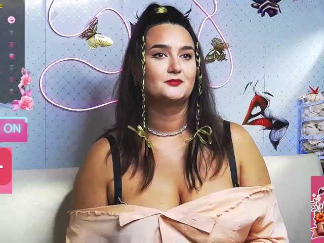 WickedButShy, en directo ahora en BongaCams