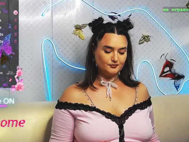 WickedButShy live cam on BongaCams