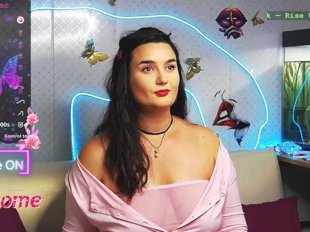 WickedButShy live cam on BongaCams