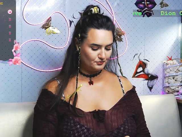 WickedButShy live cam on BongaCams