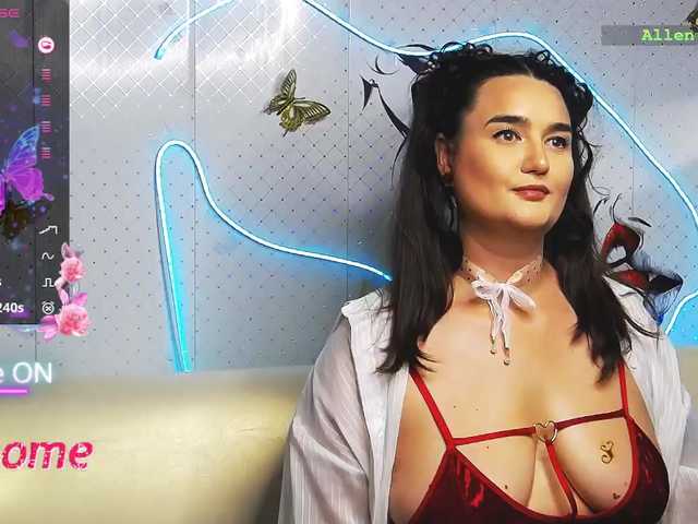 WickedButShy live cam on BongaCams