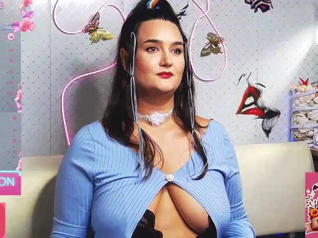 WickedButShy live cam on BongaCams