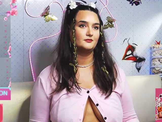 WickedButShy live cam on BongaCams