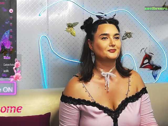 WickedButShy live cam on BongaCams